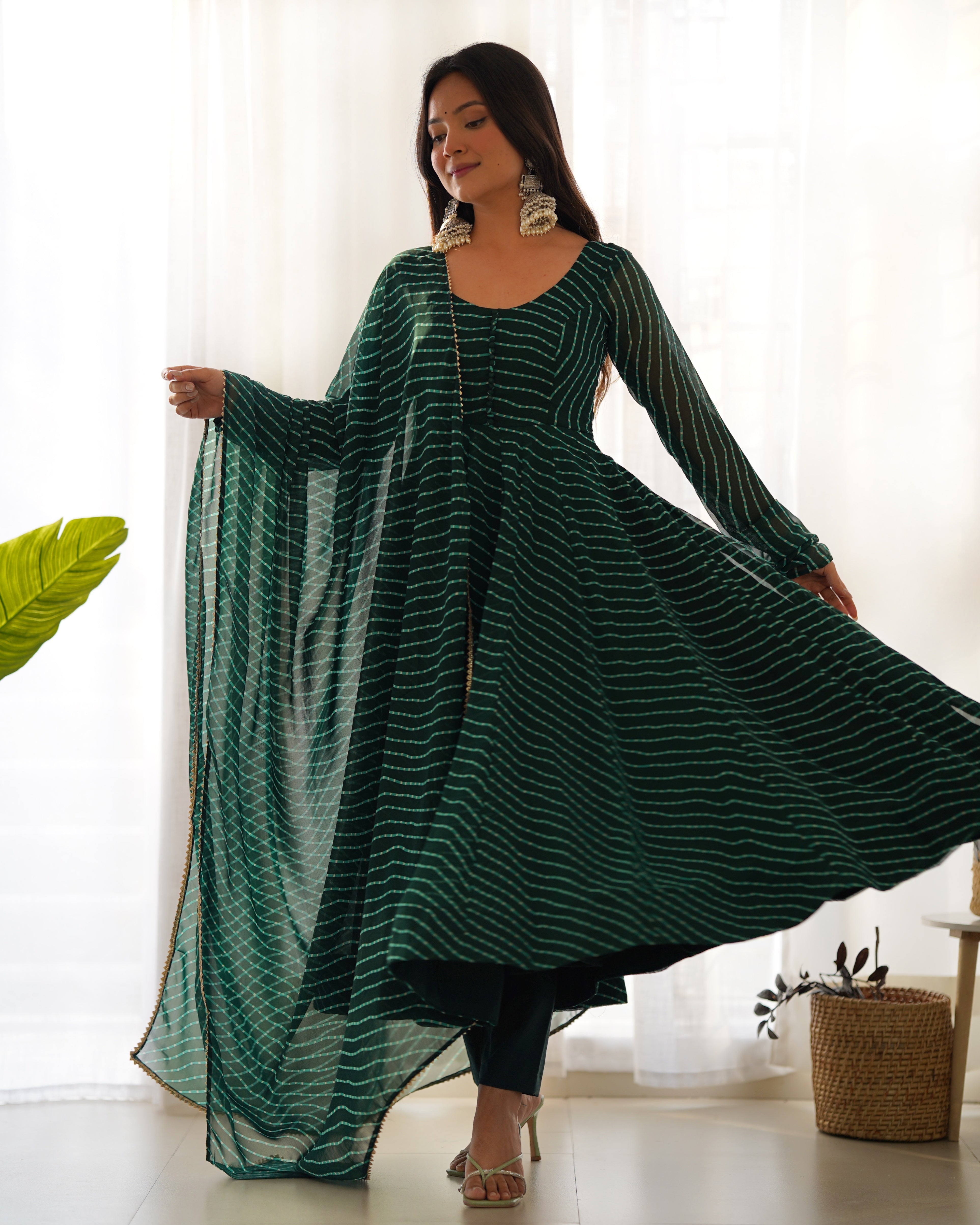 Green Round Neck Leheriya Printed Regular Anarkali Kurta Set