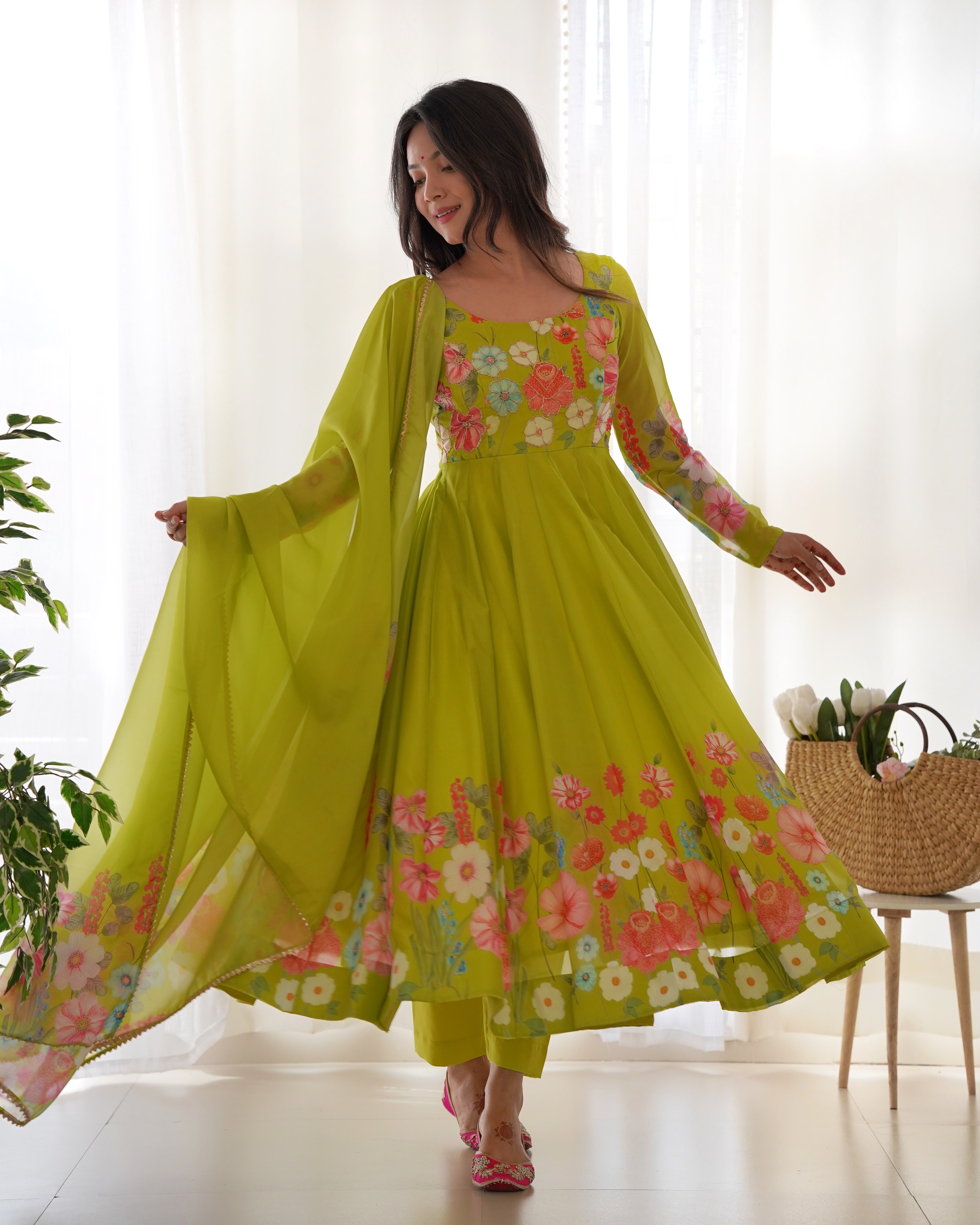 Green Pure soft organza silk fabric fully flair kali pattern Kurta Suit