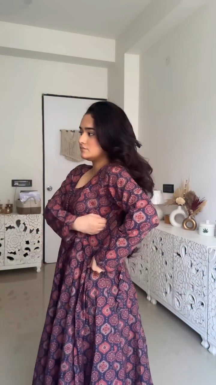 traditional Indian Kurta Pant Dupatta Set